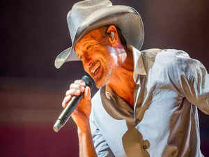 Tim McGraw announces 2024 'Standing Room Only' tour with Baltimore stop. Check date