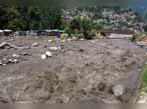Kullu: Water level of Sarvari Khad increases following incessant monsoon rains, ...