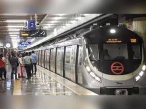 Delhi Metro allows two liquor bottles per commuter