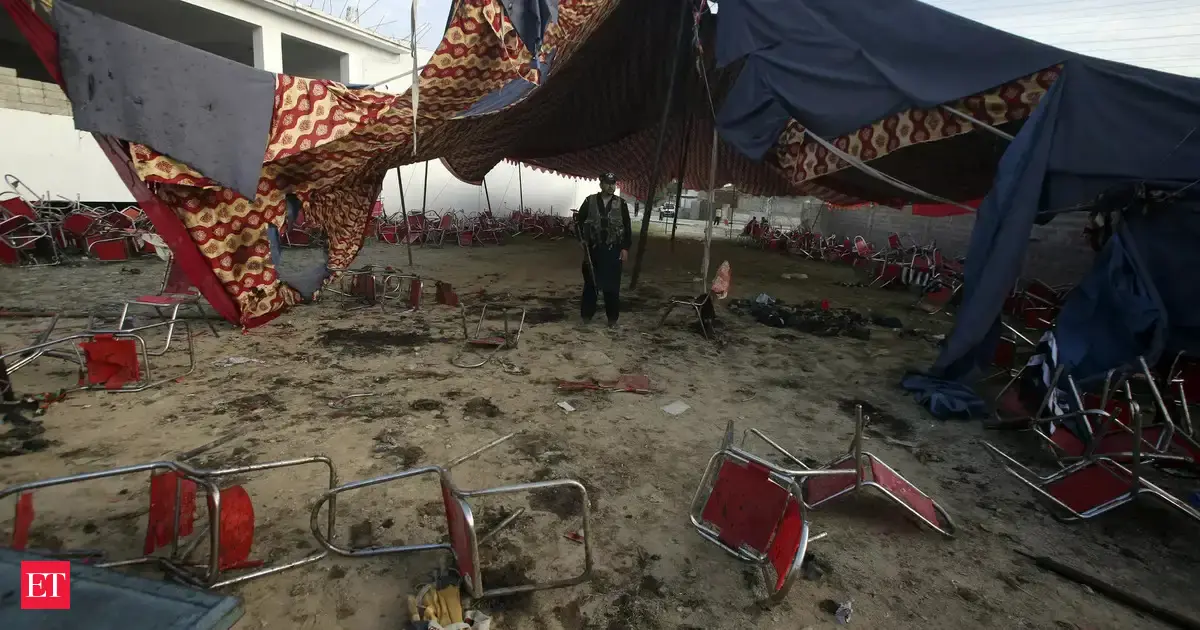 pakistan: Pakistan bomb toll rises to 54; nearly half aged under 18 ...