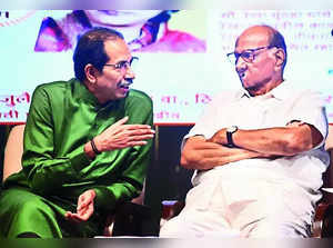 Congress, Thackeray Faction of Sena Uneasy as Pawar Set to Give Award to Modi Today