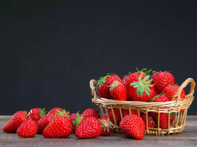 Many benefits of strawberry