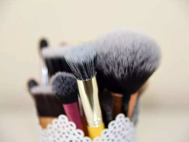 ​Clear your make up brushes regularly​