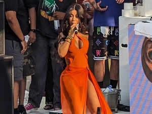 Cardi B cleared of legal troubles as Las Vegas Police drop microphone-throwing investigation