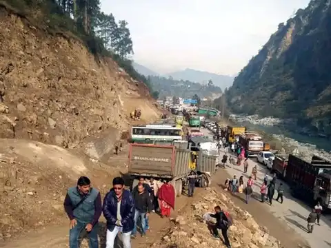 184 dead, 33 missing