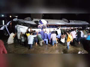 4 killed, several injured as bus falls into river in Jharkhand
