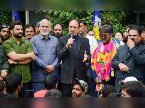 Srinagar: Democratic Progressive Azad Party (DPAP) Chairman Ghulam Nabi Azad alo...
