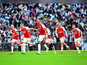 Arsenal Beat Manchester City on Penalties to Win Community Shield