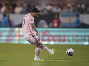 Messi sparkles again on free kick with tying goal, Inter Miami beats FC Dallas 5-4 in shootout