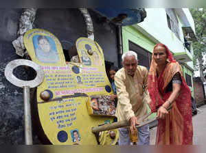 **EDS: TO GO WITH STORY** Aligarh: Satya Prakash Sharma, an elderly artisan from...
