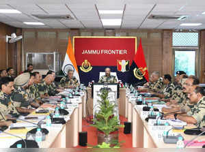 DG BSF reviews border security scenario in Jammu