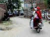 Exodus of informal workers creates crisis in Gurugram