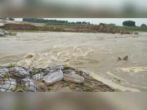 Water level of several Bihar rivers reaches danger mark