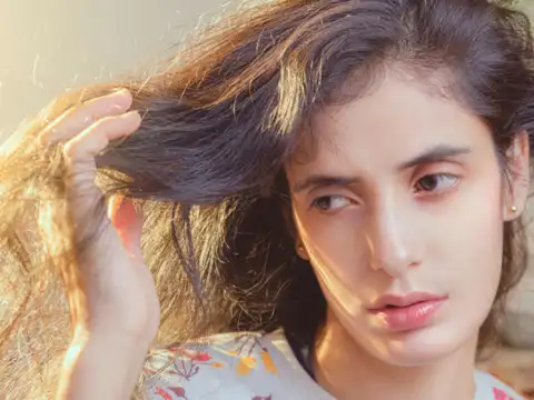 ​Hair and Nail Clues​