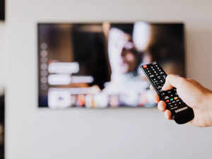 Best Smart TV under 25000 in India