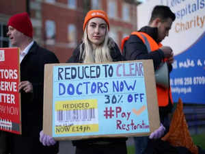 What is junior doctor’s salary in UK? Know in detail as BMA threatens fifth strike for pay hike