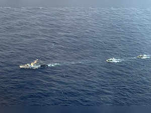 **EDS: IMAGE VIA DEFENCE PRO** Chennai: Indian Naval Ship Khanjar tows three fis...