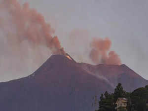 Mount Etna erupts, flights to and from Eastern Sicily Airports disrupted; Here are the details