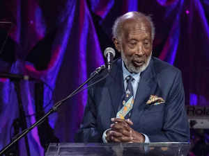 Clarence Avant passed away at 92. From nightclub manager in New Jersey to 'The Black Godfather' of music, details here