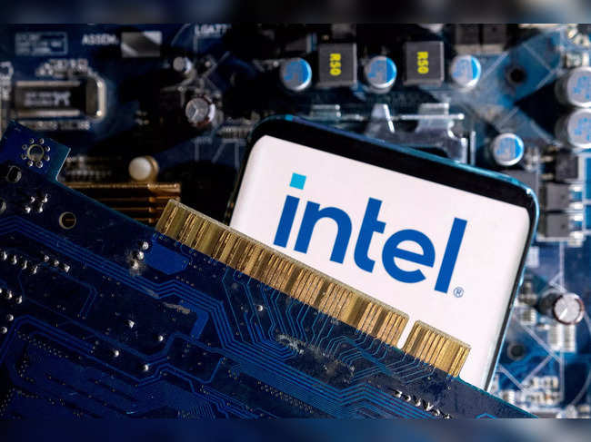 Intel turns unexpected profit, higher forecast as PC market slide slows