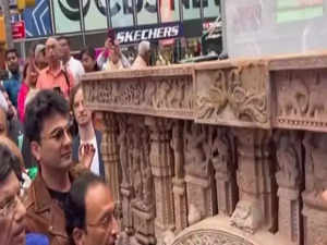 US: On India's 77th Independence Day, Vikas Khanna unveils art replica of Konark Sun Temple at Times Square