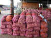 Govt raises onion buffer to 5 lk MT; NCCF to retail onions at Rs 25/kg