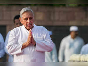 New Delhi: Congress leader Mani Shankar Aiyar pays tribute to former prime minis...