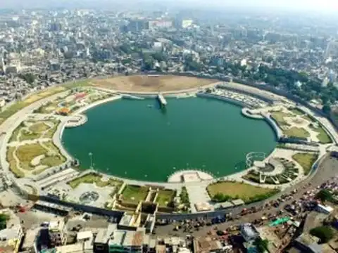 ​Surat​