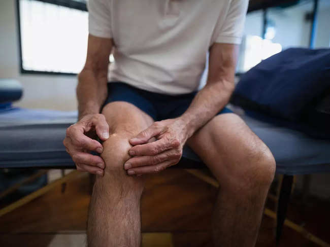 knee-pain-morning_GettyImages