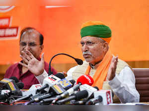 Jaipur: Union Law Minister Arjun Ram Meghwal addresses a press conference, at BJ...