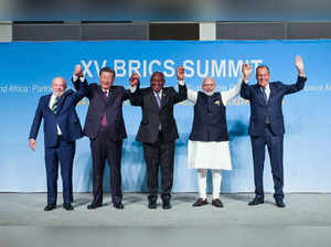 BRICS nations should strengthen cooperation on cross-border payment: China