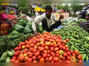 Not just tomatoes: Wider range of food items drive 7%-plus inflation