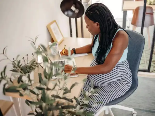The effects of working from home on your mental health - Absence of ...
