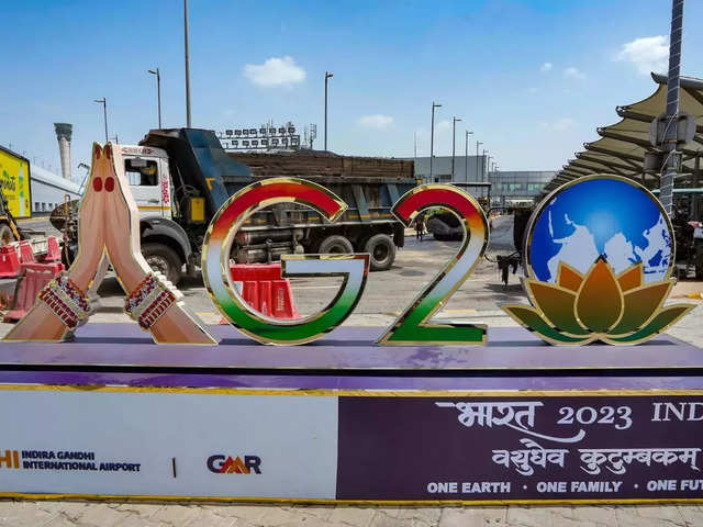 delhi: In Pics: Delhi decks up for G20 - Logo to welcome guests | The  Economic Times