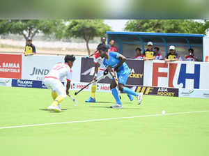 Indian defeat Malaysia in semis, sets up final showdown against Pakistan