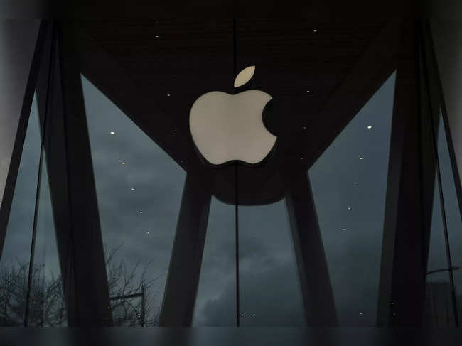 In Monitoring Sex Abuse of Children, Apple Is Caught Between Safety and Privacy