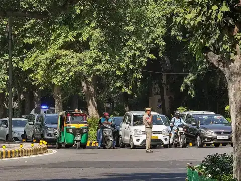 Which vehicles are allowed?