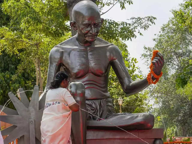 Gandhi statue unveiled