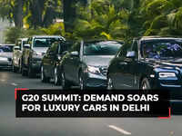 g20: Watch: G20 delegates enjoy scenic beauty of Kashmir, visit historic Polo  View Market in Srinagar - The Economic Times Video