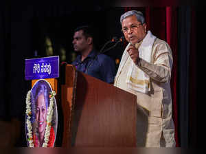 Bengaluru: Karnataka Chief Minister Siddaramaiah speaks at an event to pay flora...