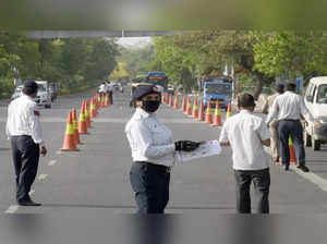 Traffic curbs in New Delhi for G20 make Metro best option