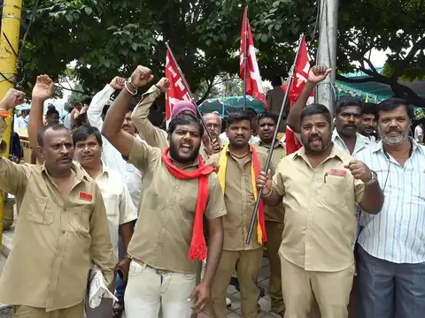 ​Why are private transporters protesting?​