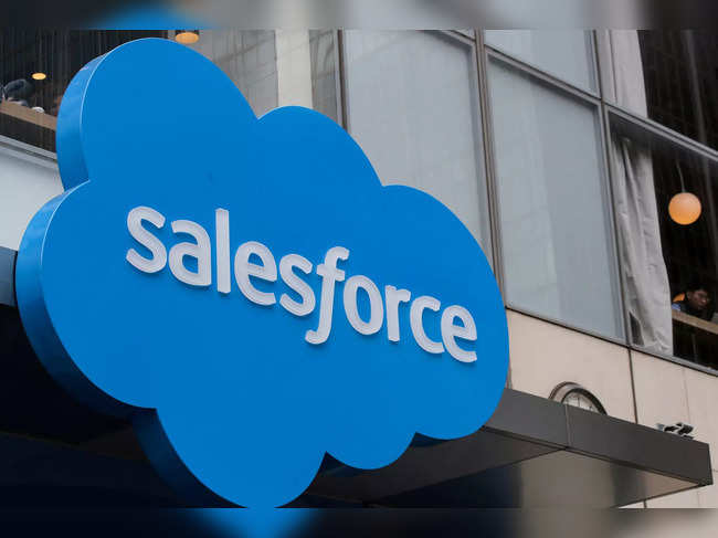 FILE PHOTO: The company logo for Salesforce.com is displayed on the Salesforce Tower in New York