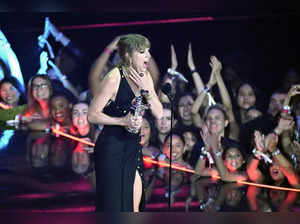 Taylor Swift wins ‘Song of the year’ at 2023 MTV VMAs for ‘Anti-Hero’