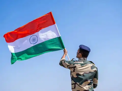 Three jawans injured