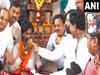 Maratha quota activist Manoj Jarange ends hunger strike on 17th day after Maharashtra CM meets him