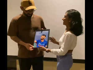 Virat Kohli receives heartfelt gift from Sri Lankan fan amidst Asia Cup triumph