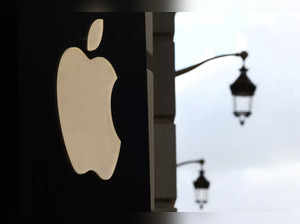 Apple logo at an Apple store in Lille