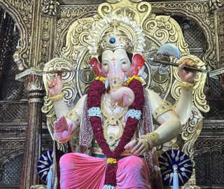 Ganesh Chaturthi: Mumbai's famous Lalbaugcha Raja idol unveiled, netizens gush about ‘most handsome king’