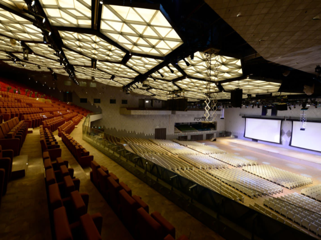 Grand ballroom and meeting rooms